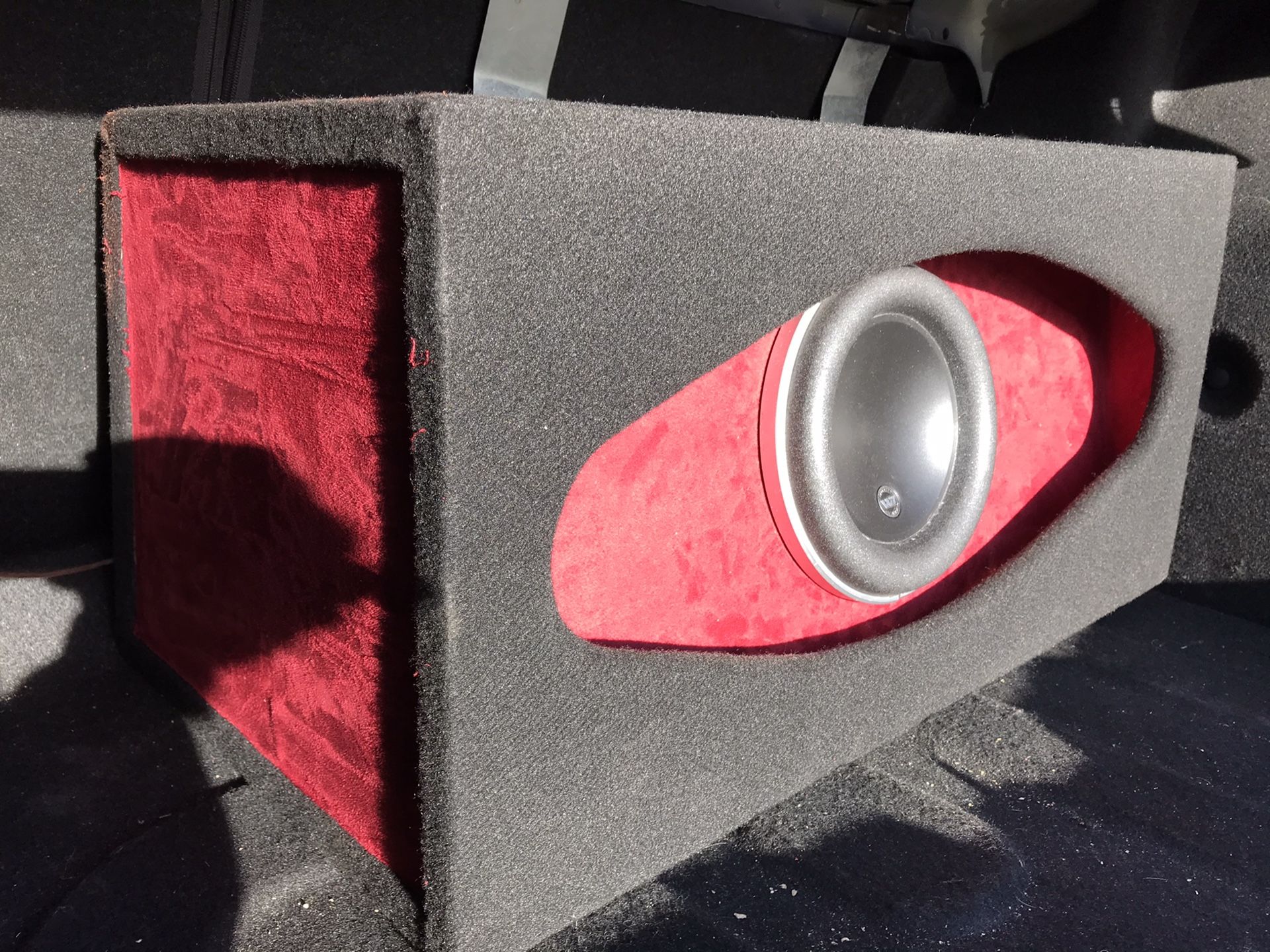 Jl Audio 8w7 With Ho Box Slash 250 1 For Sale In Union City Ca Offerup