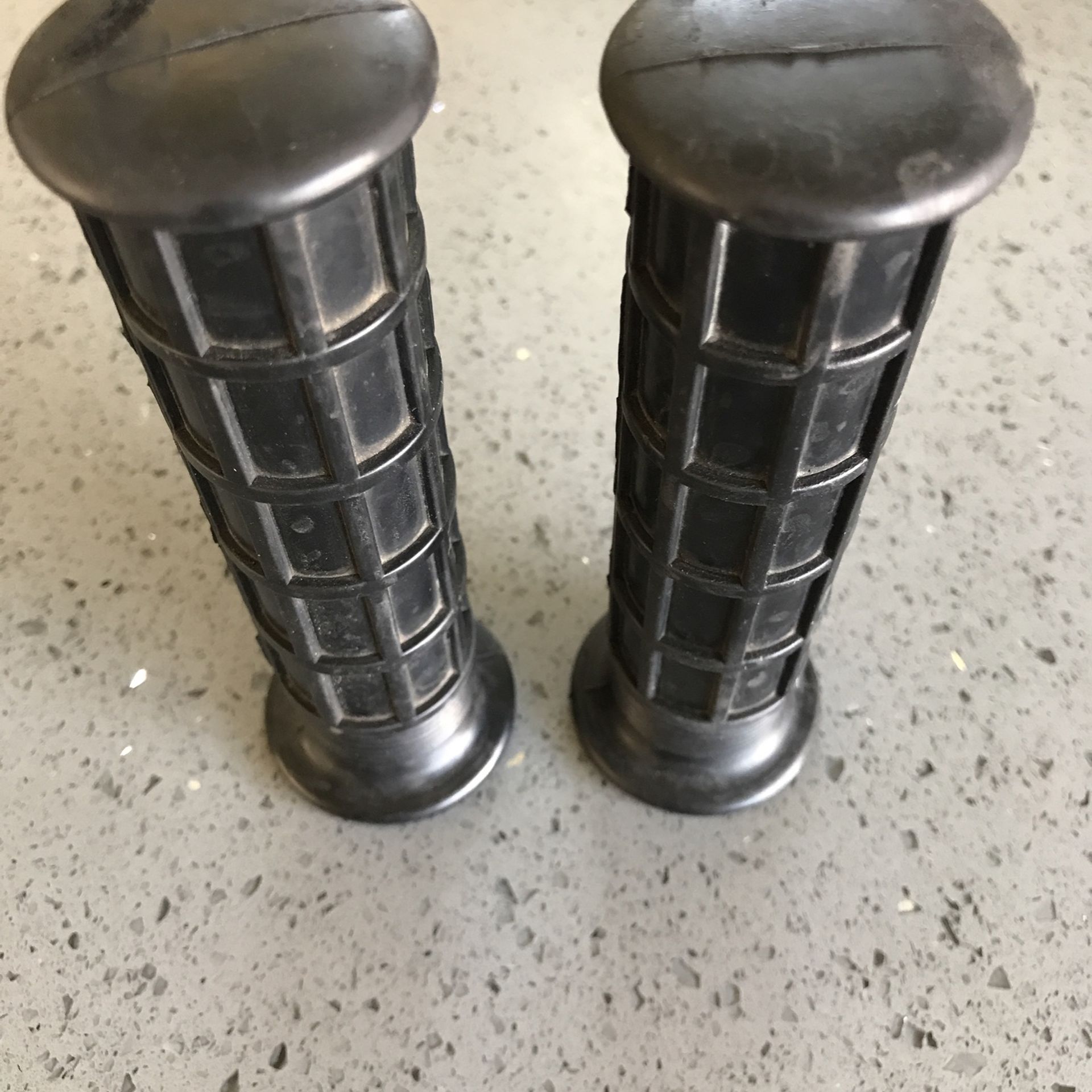 Vintage Redline Grips