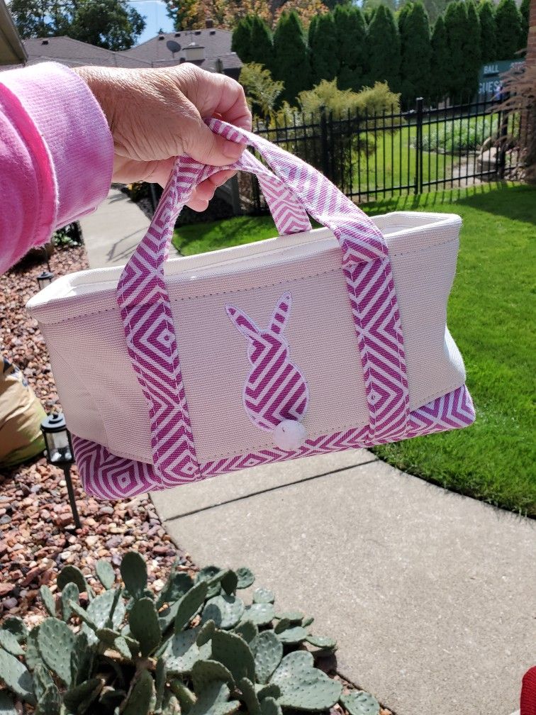 Canvas Bunny Tote W Handles