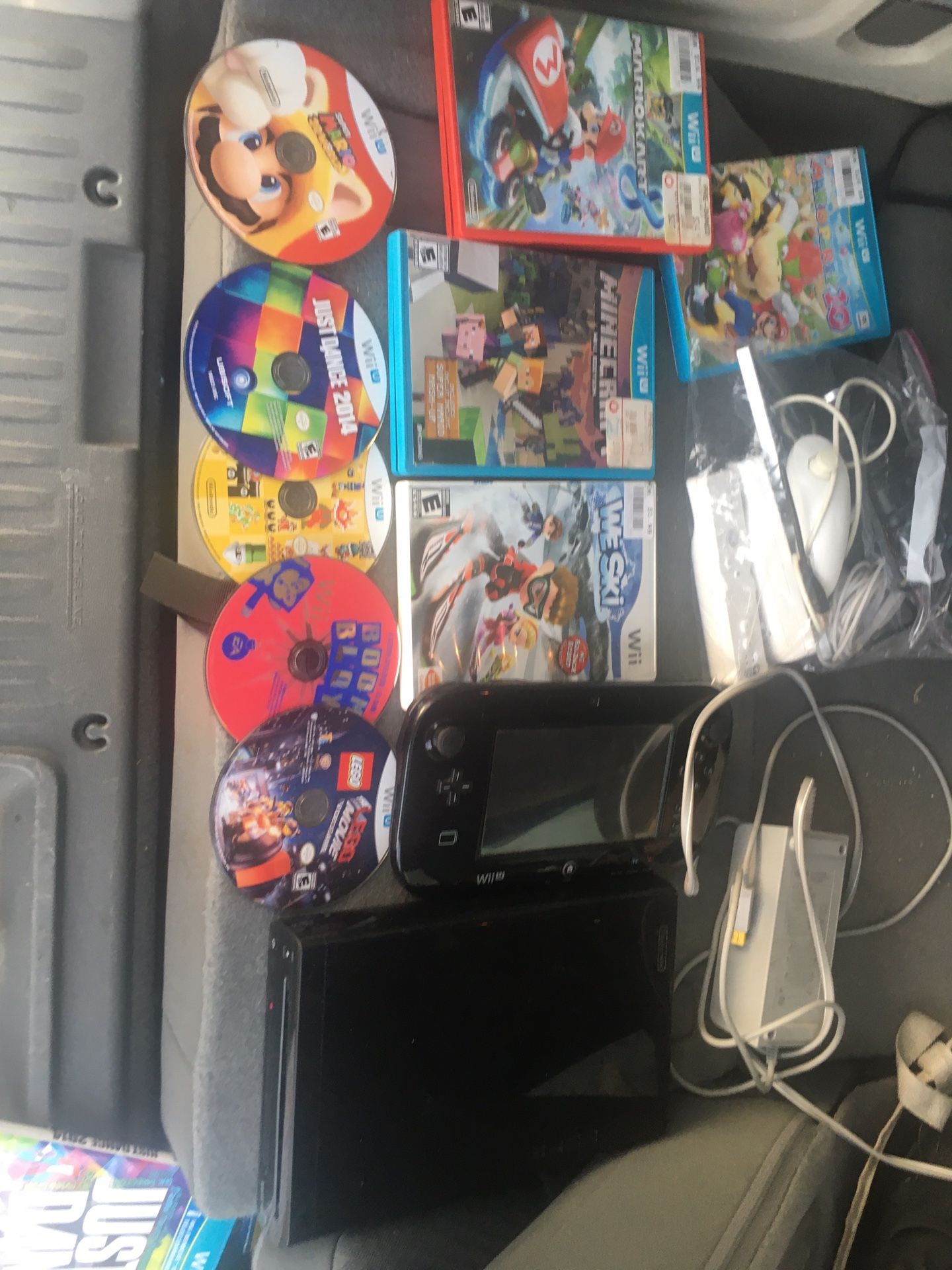 HUGE WII U BUNDLE