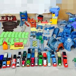 Thomas And Friends Train Tracks Accessories Bundle Lot  Thumbnail