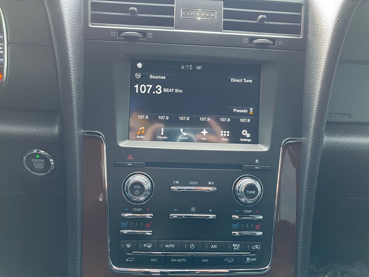 2016 Lincoln Navigator L