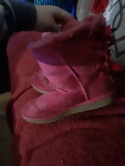 Three Pair Of Women's Size 6 Boots Uggs Great Condition Thumbnail