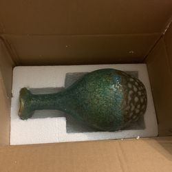 FairyLavie 9.4'' Vintage Ceramic Vase, Rustic Distressed Flower Vase Bottle Decorative Vase Thumbnail