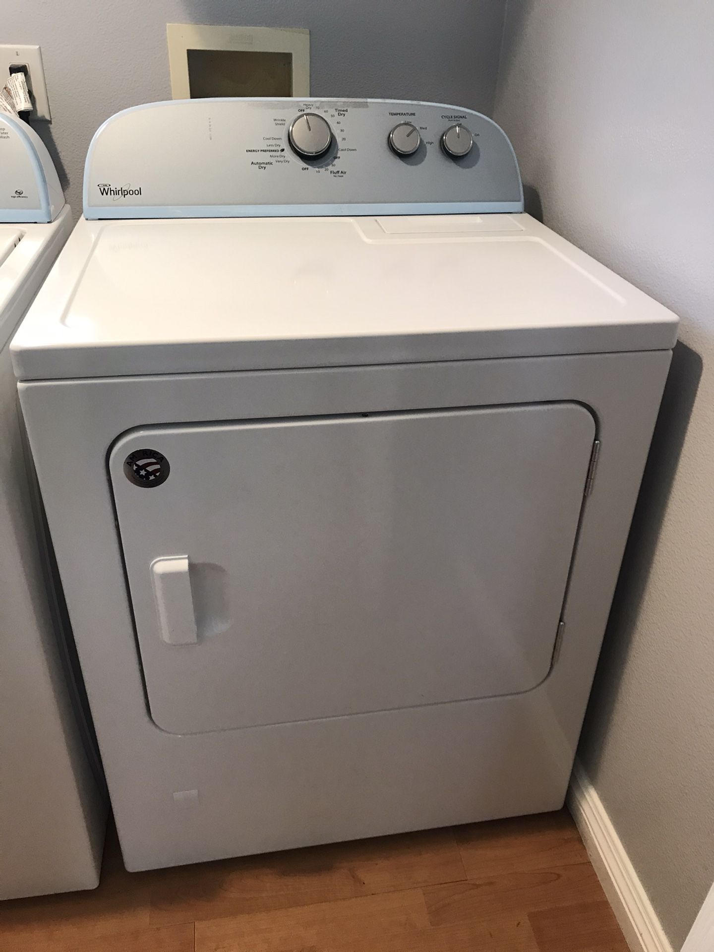 Whirlpool washer + gas dryer combo (3.5cu ft High Efficiency TopLoad