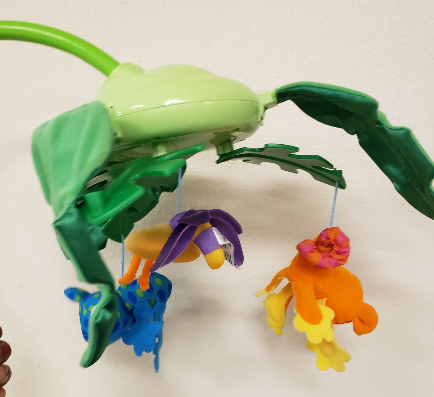 Fisher price baby crib mobile rainforest