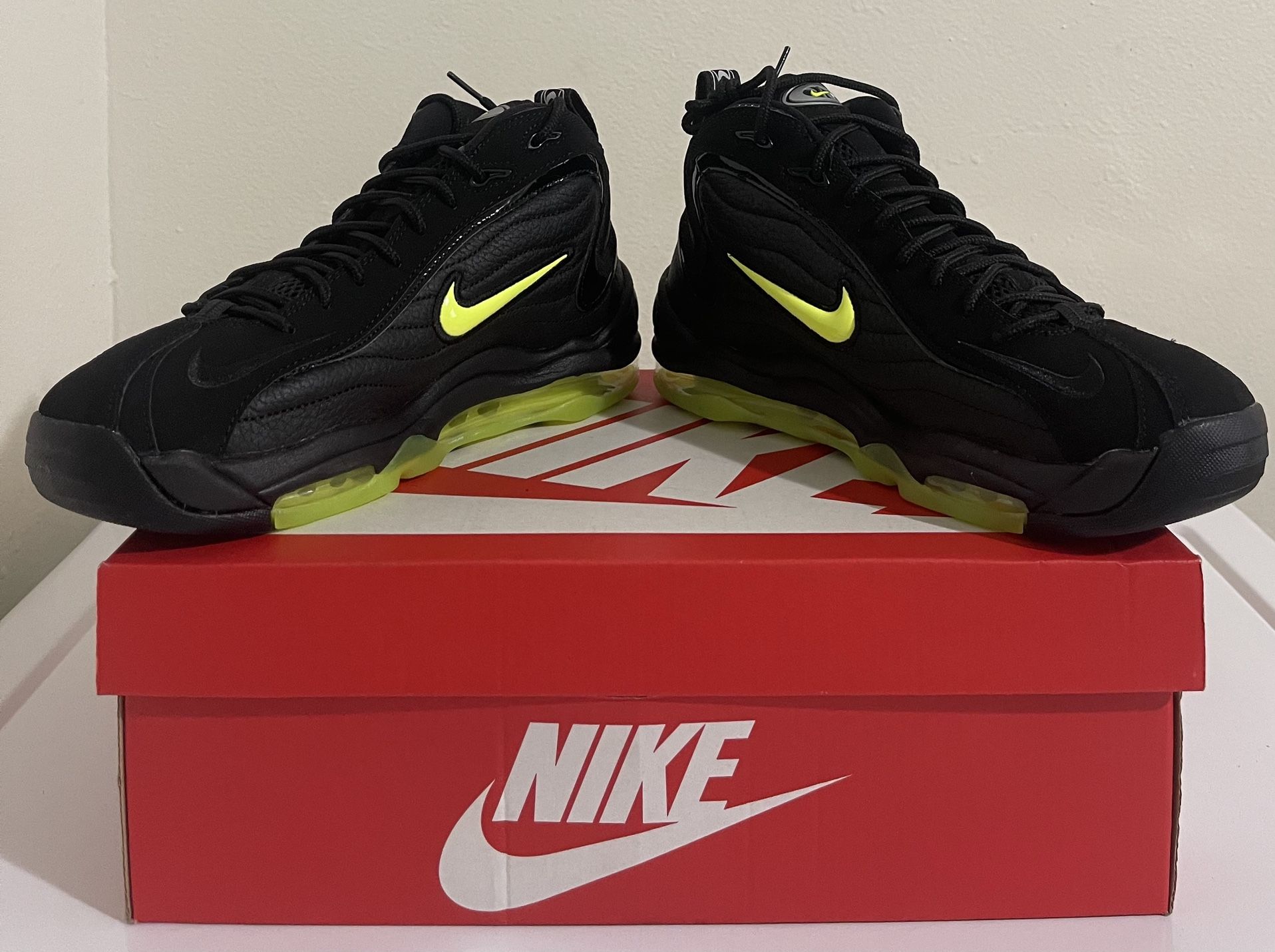 Nike Air Total Max Uptempo . Black/Volt-Black Size 8 for Sale in Hialeah, FL - OfferUp