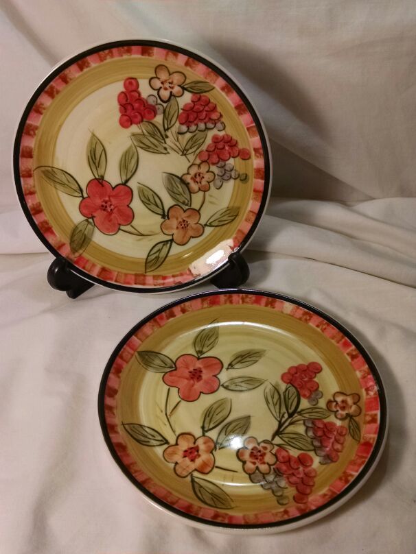 Vintage plates