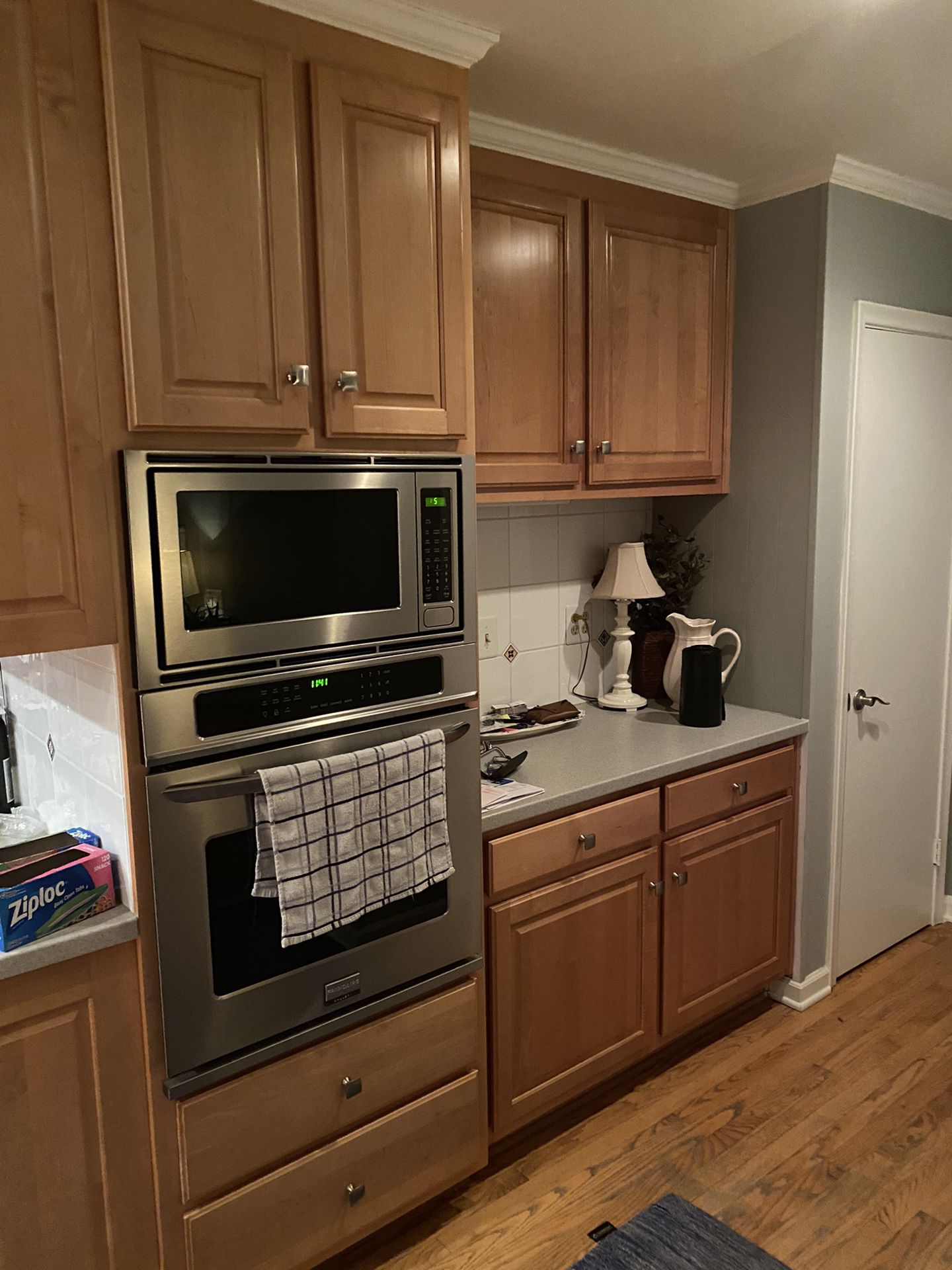 Very Well Built Kitchen Cabinets