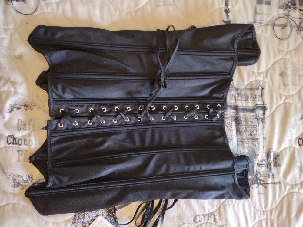 Never Worn- Large Black Corset. Hold For S.