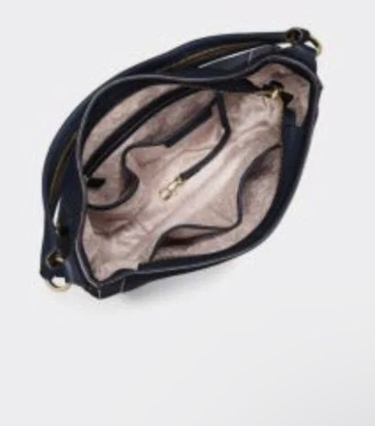 NWT AUTHENTIC Michael Kors Julia Handbag - Navy Blue Valued $368