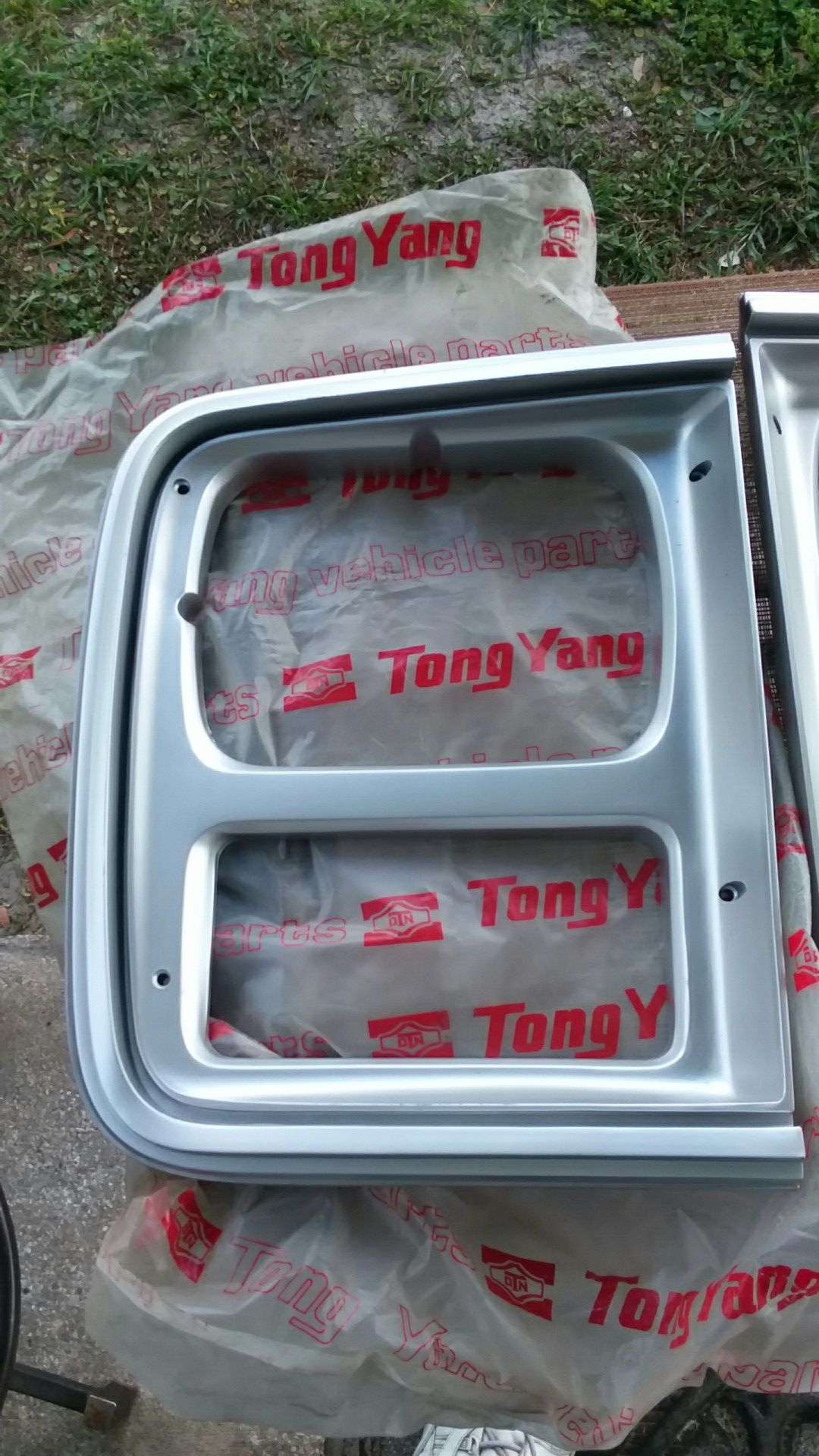 Grill pieces 89 Chevy 20 van
