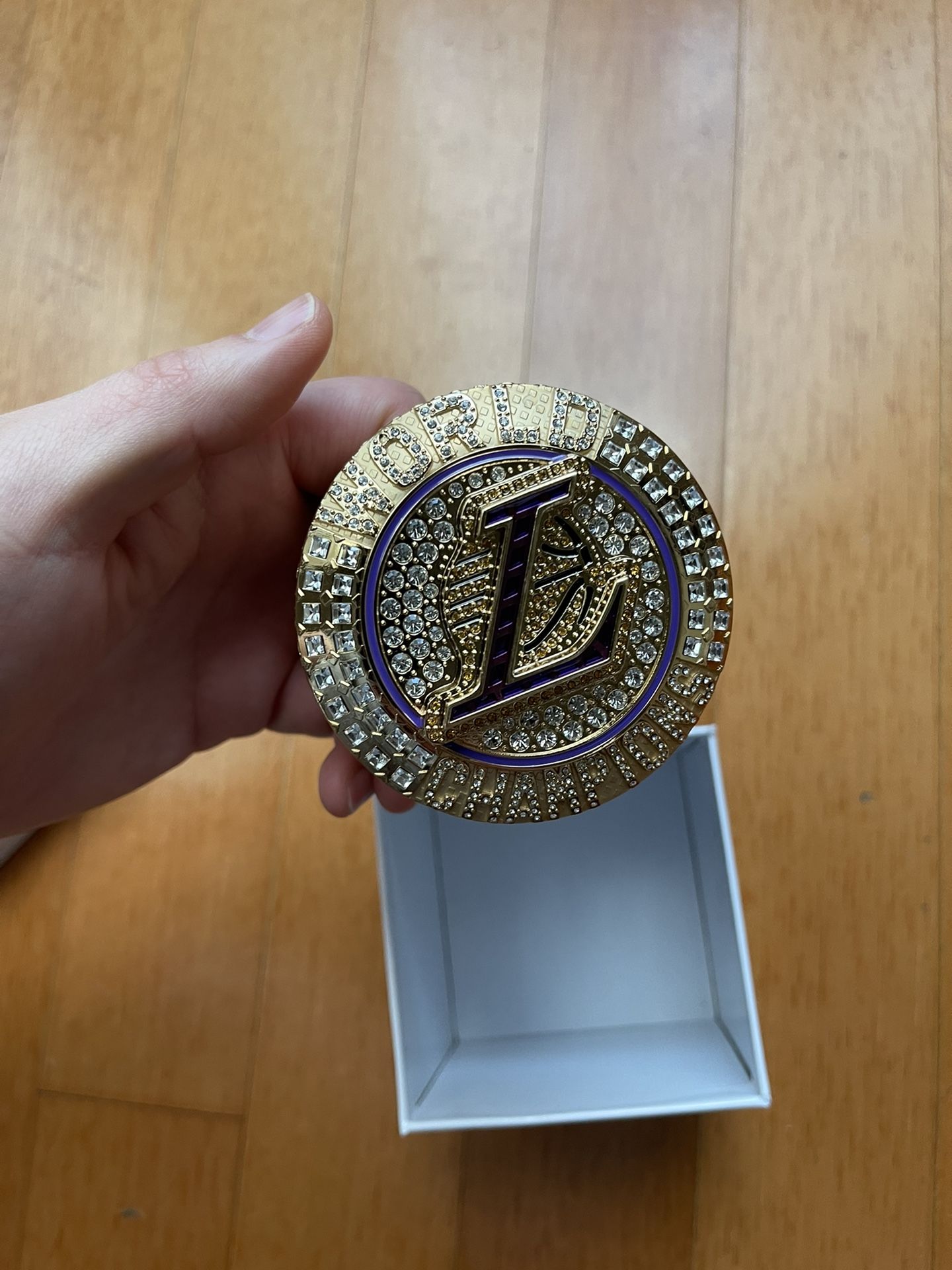 Los Angeles Lakers NBA 2020 Championship Paperweight Ring Season Ticket Gift