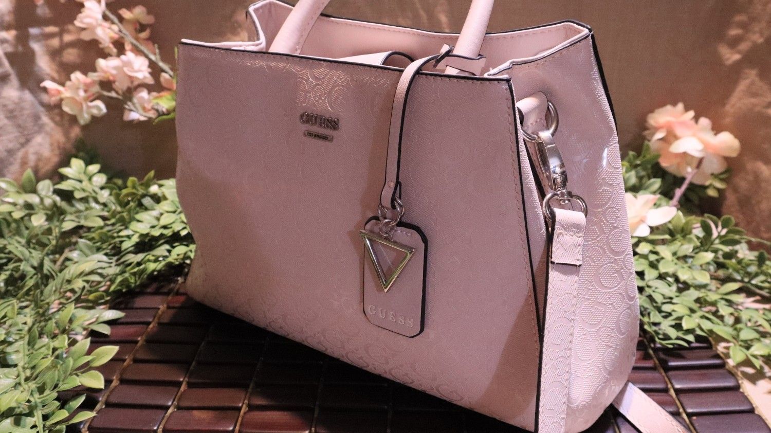Guess Bag