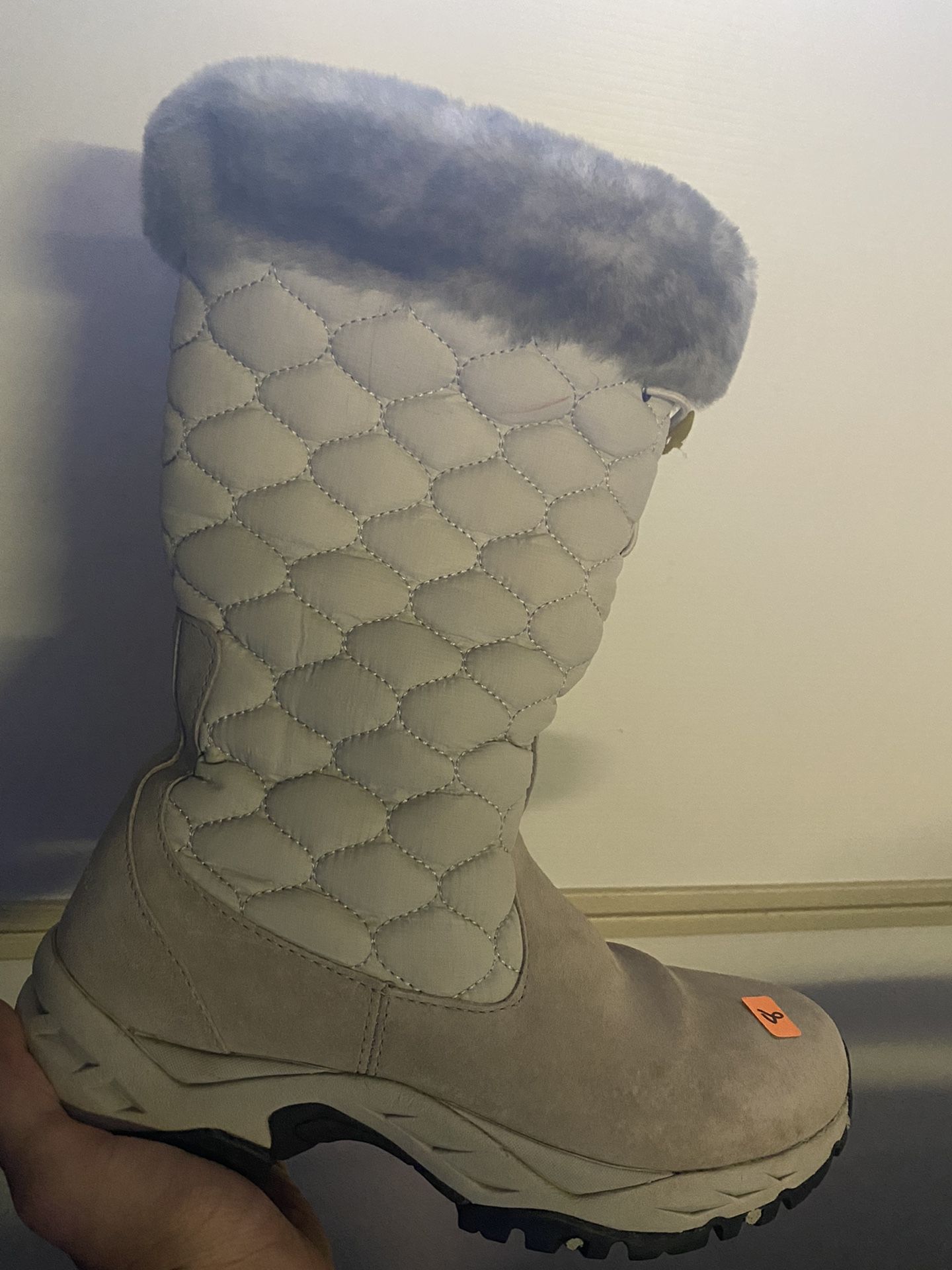 Snow Boots Size 8