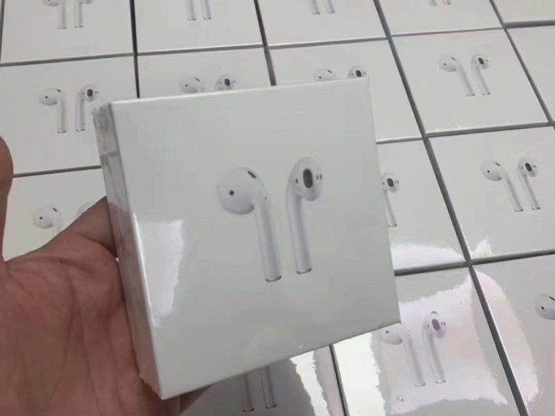 AIRPODS 2ND GENERATION 