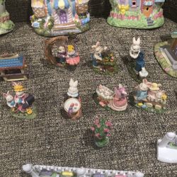 20 PCs Bunny Town  Hand Painted  Porcelain Easter  Village 1994  Thumbnail