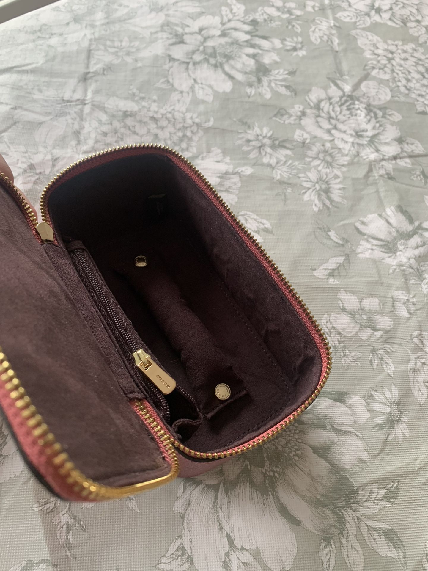COACH ** Cosmetic Jewelry Vanity Case Metallic Antique Blush