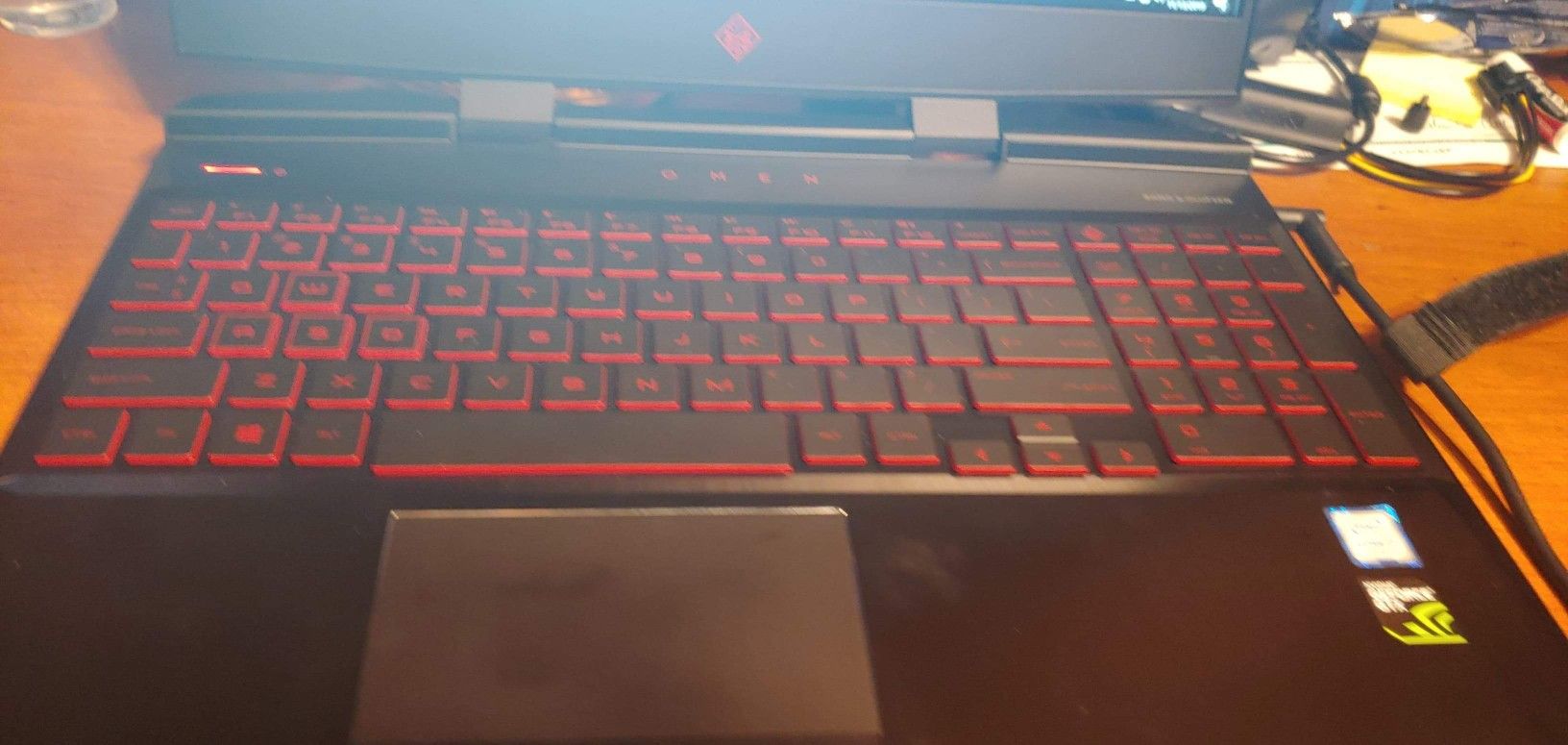 HP Oman i7 8750 laptop