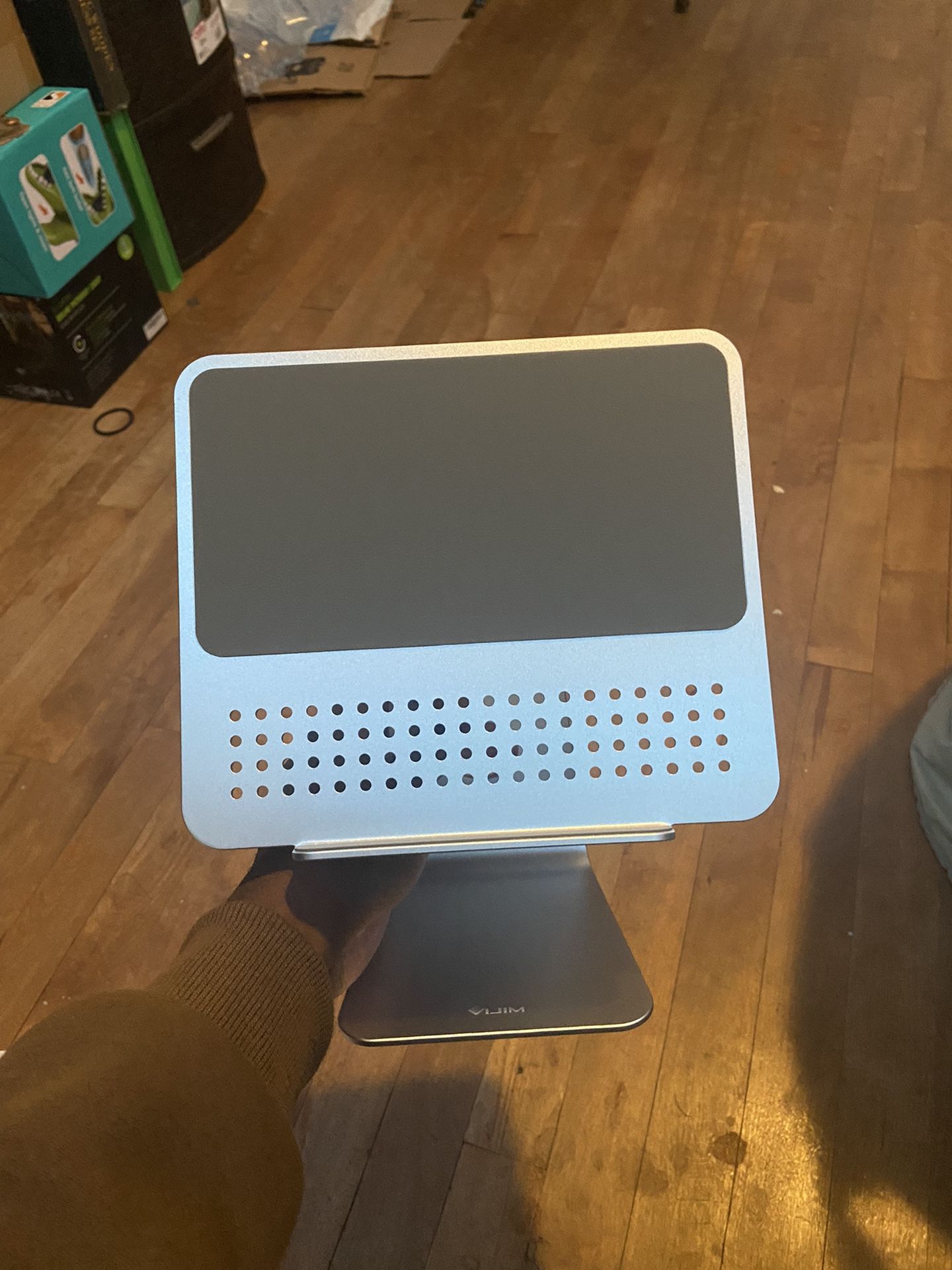 iPad/Tablet Stand