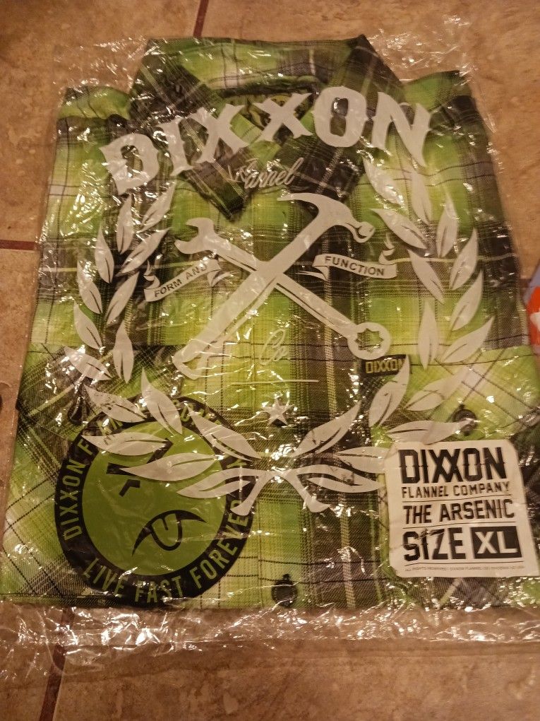 BNIB Dixxon "THE ARSENIC"