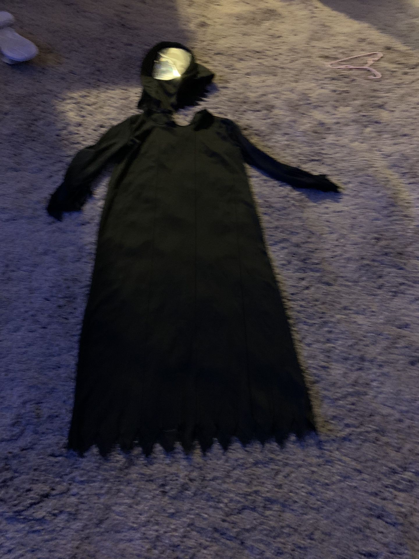 Traje de monje con máscara talla mediana