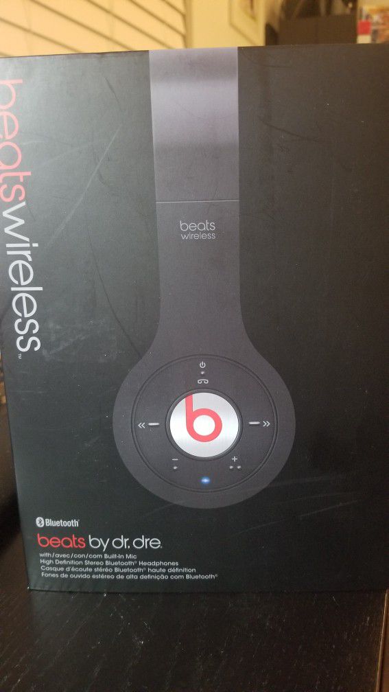 Beats by Dr. Dre Wireless (Model ID Pictured)