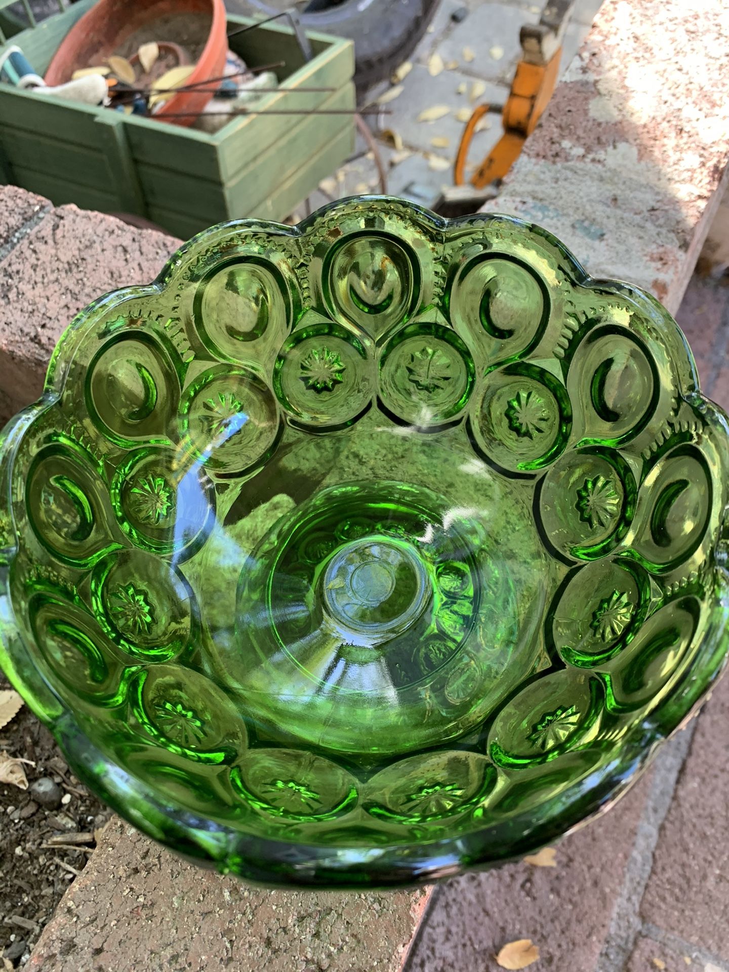 Candy dish