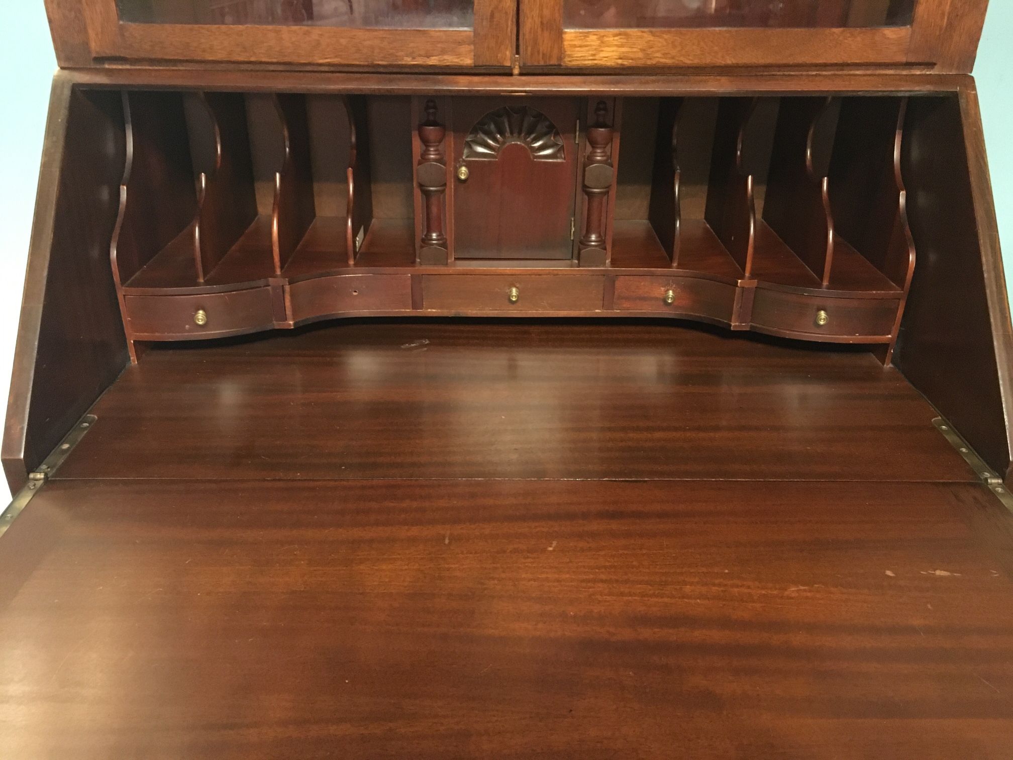 Vintage Mahogany Secretary Desk W/Hutch