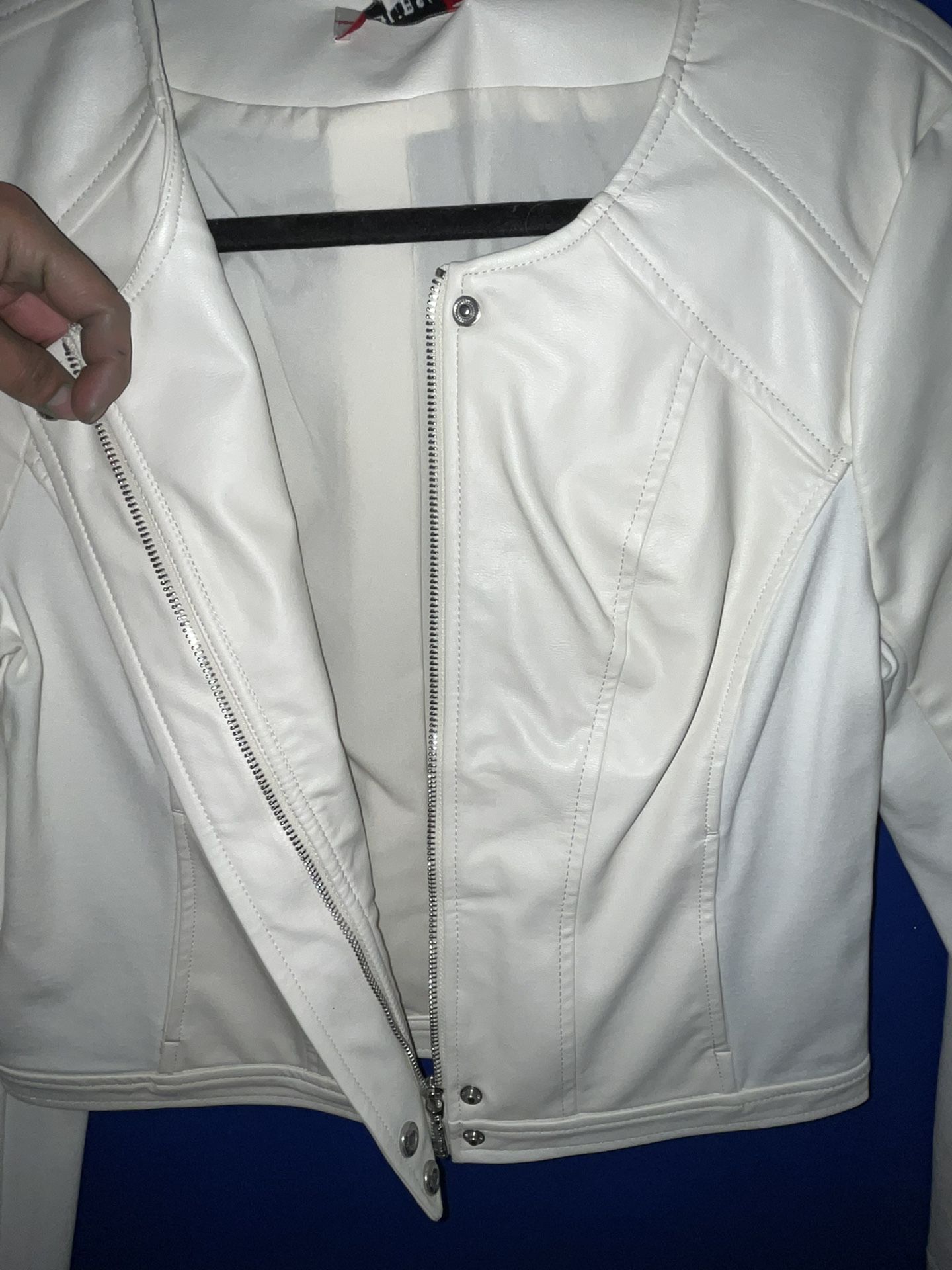 Women’s Guess (off white) Leather Jacket Zip Up Button Up Size Medium BNWT 