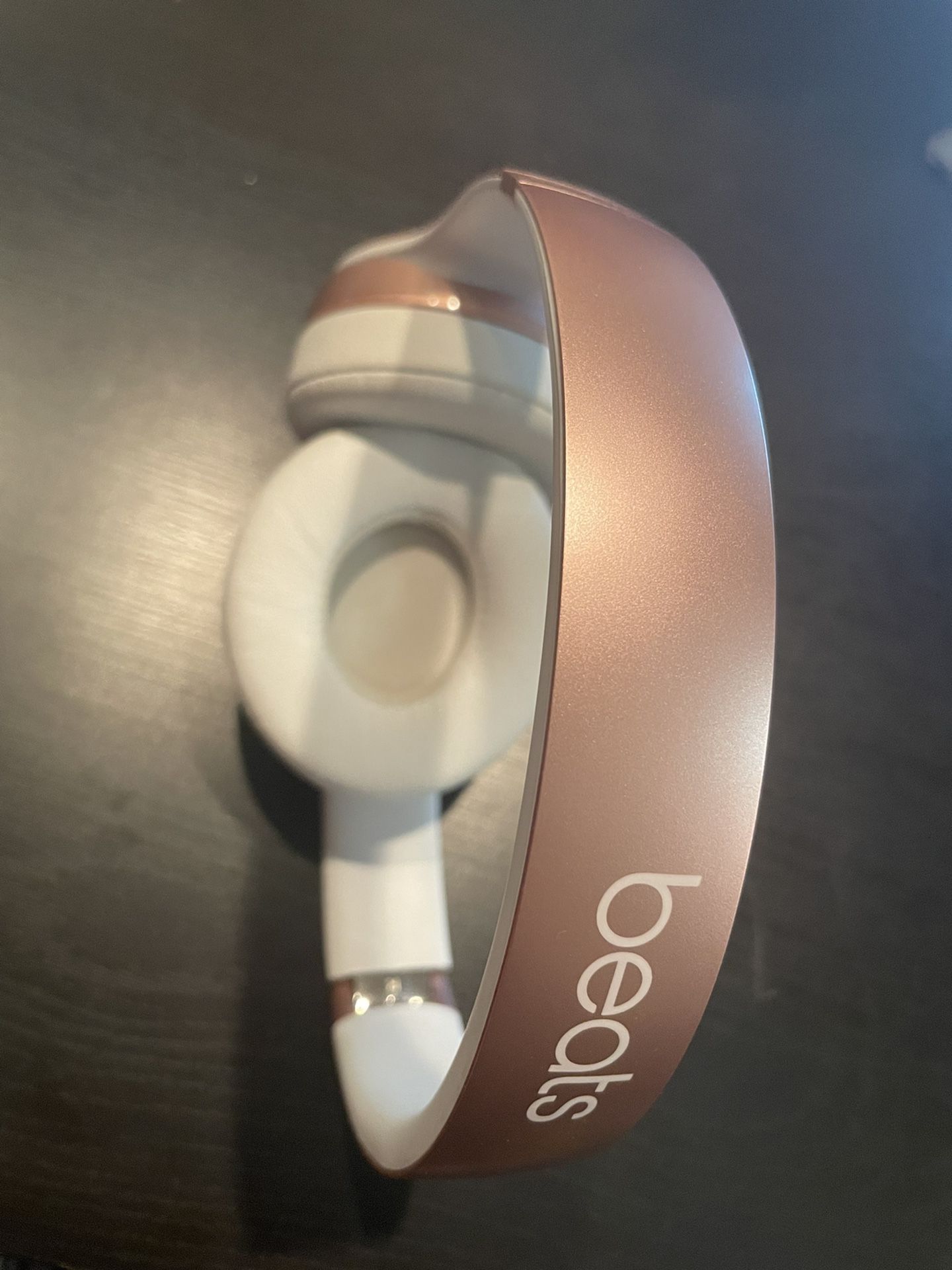 Beats By Dre Solo 2 Wirless Rose Gold