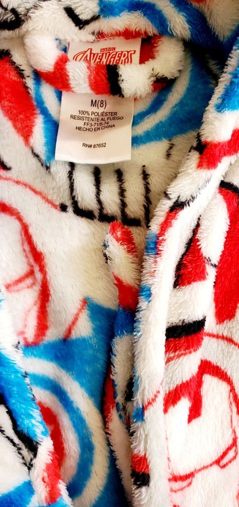 Kids Robe With Pockets Size 8 Pick Up In Moreno Valley