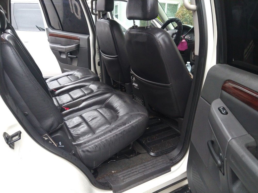 2003 Ford Explorer