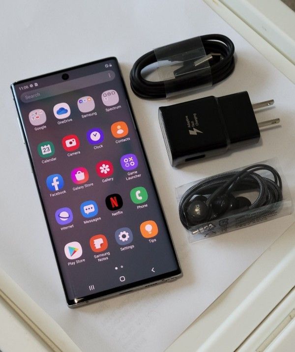 Samsung Galaxy Note 10 , 256GB, Unlocked for All Company Carrier, Excellent Condition like New