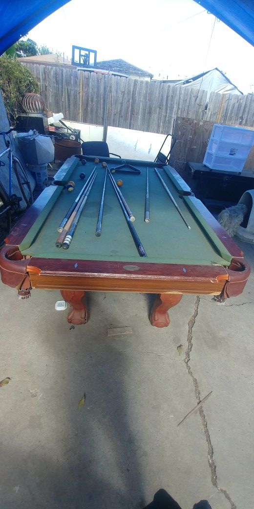 Pool table