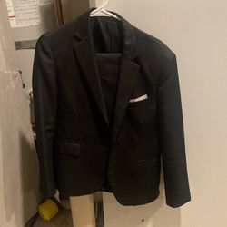 Black Fancy Tuxedo, Pants And Vest Included Thumbnail