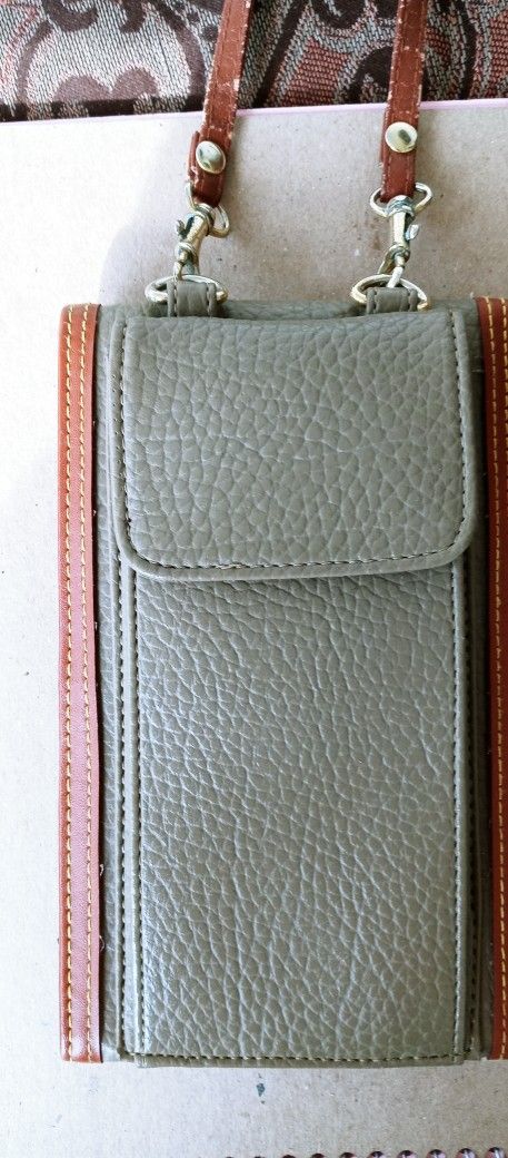 RARE Dooney and Bourke Crossbody