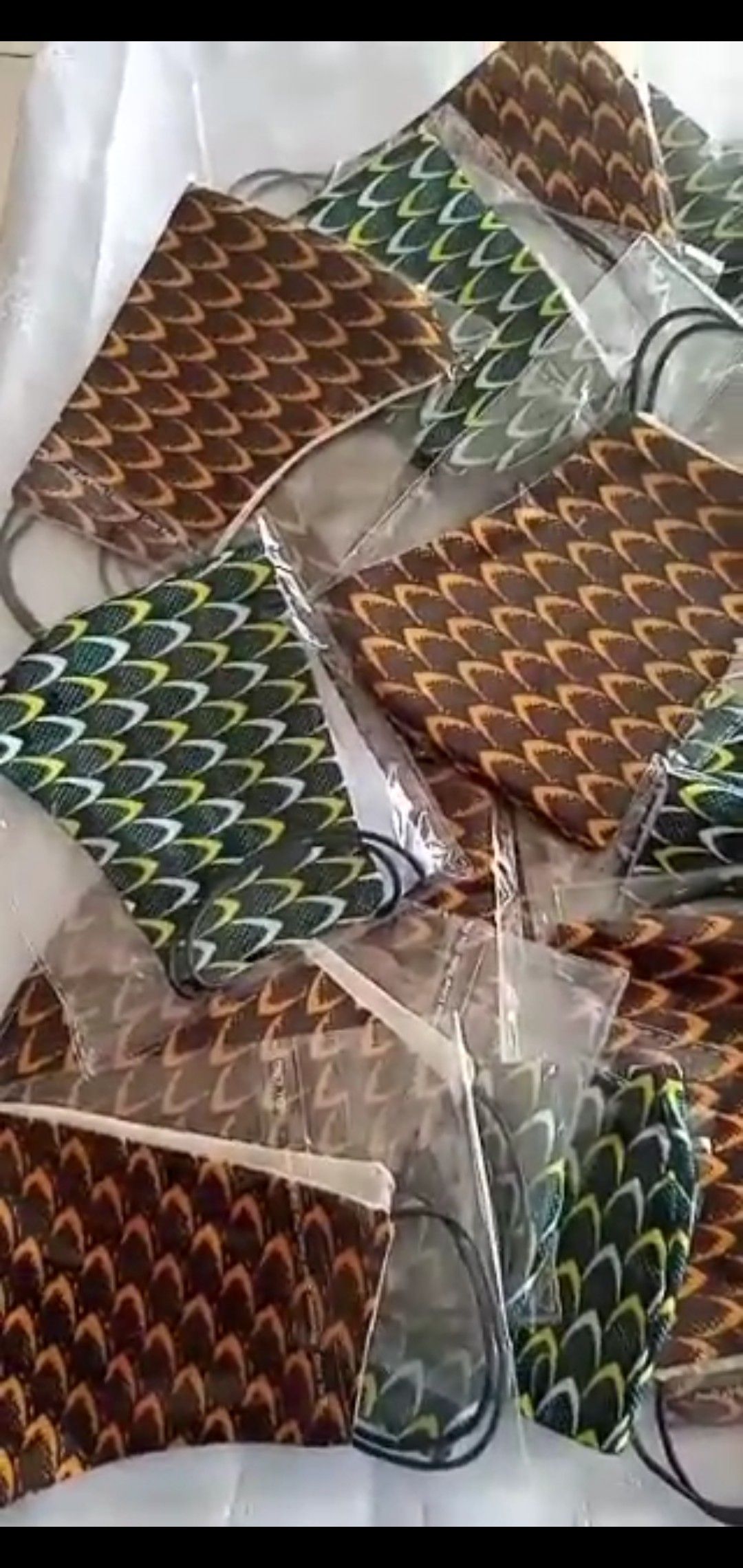 Unisex high quality African print face masks - Buy 10 pieces for $65