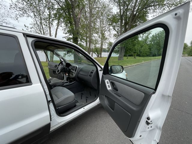 2005 Ford Escape