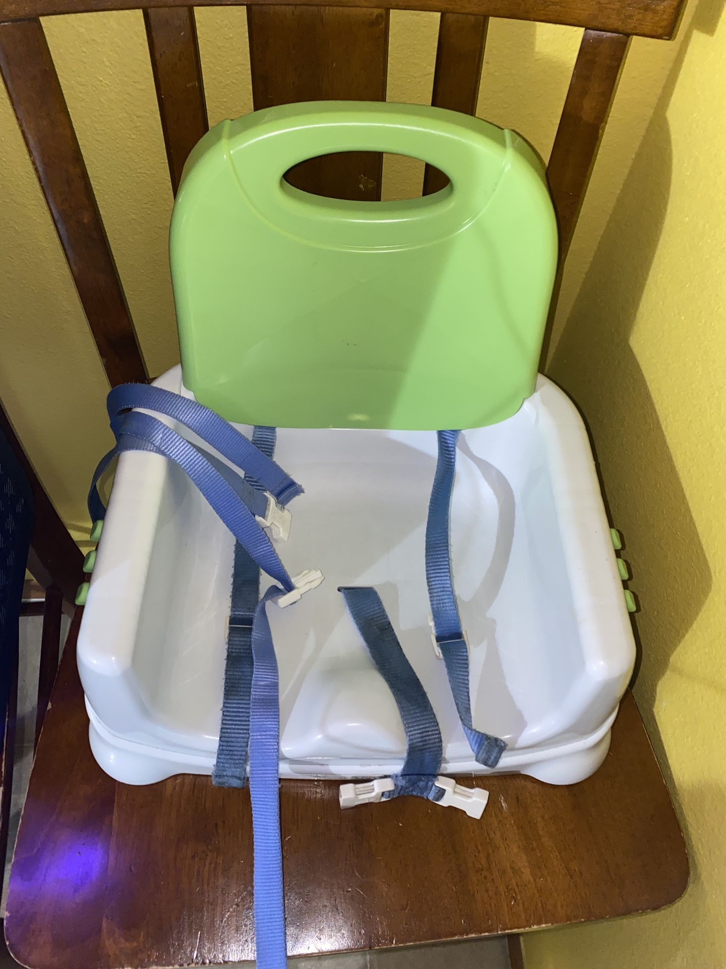 INFANT/TODDLER FEEDING CHAIR