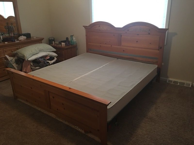 Broyhill Fontana King Size Bed Frame With Headboard Footboard Pine And Box Spring For In Glenview Il Offerup Broyhill Fontana King Size Bed Frame, Broyhill King Size Bed