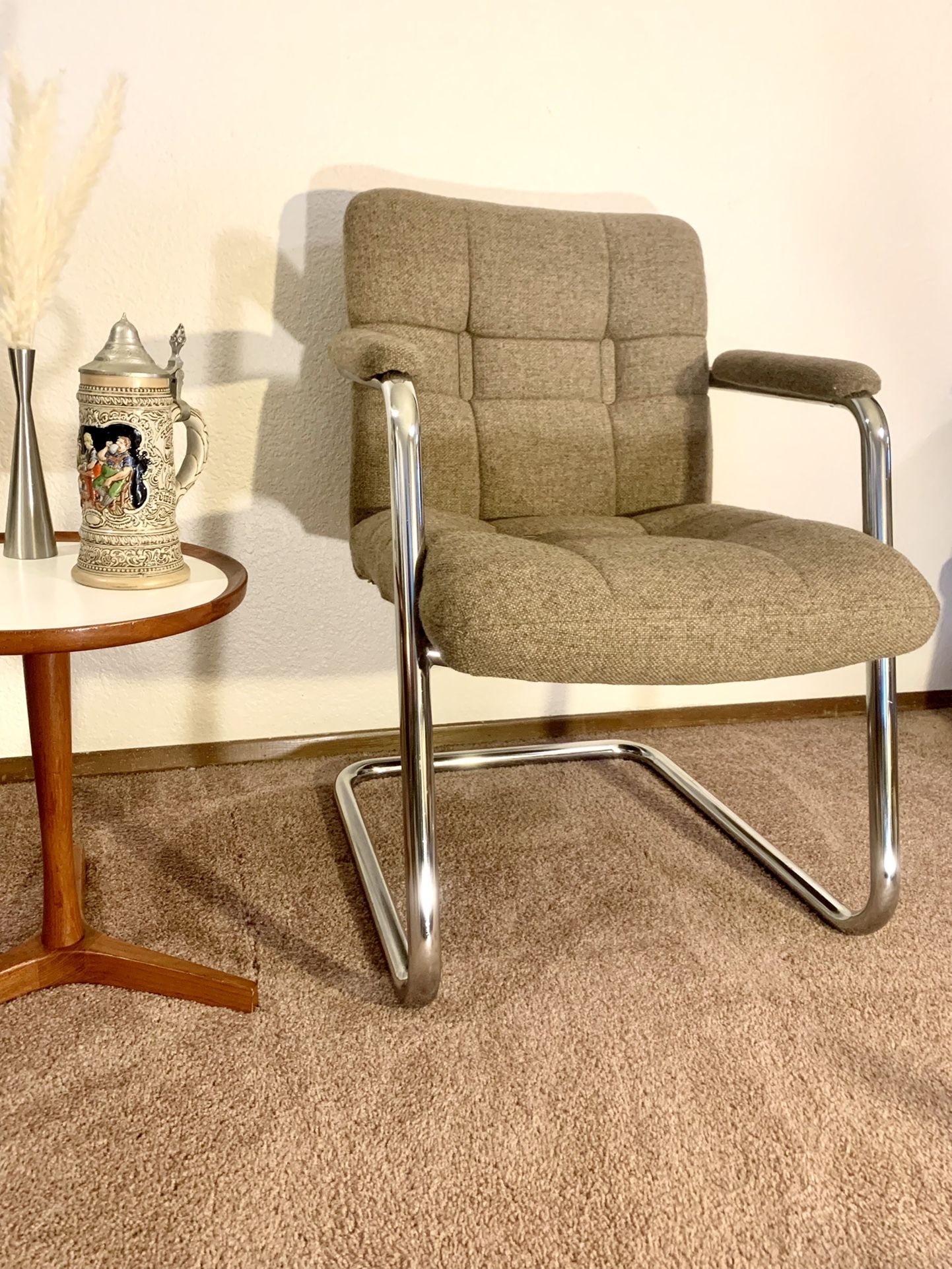 Vintage Milo Baughman Mid Century Modern Cantilevered Chair For ChromeCraft