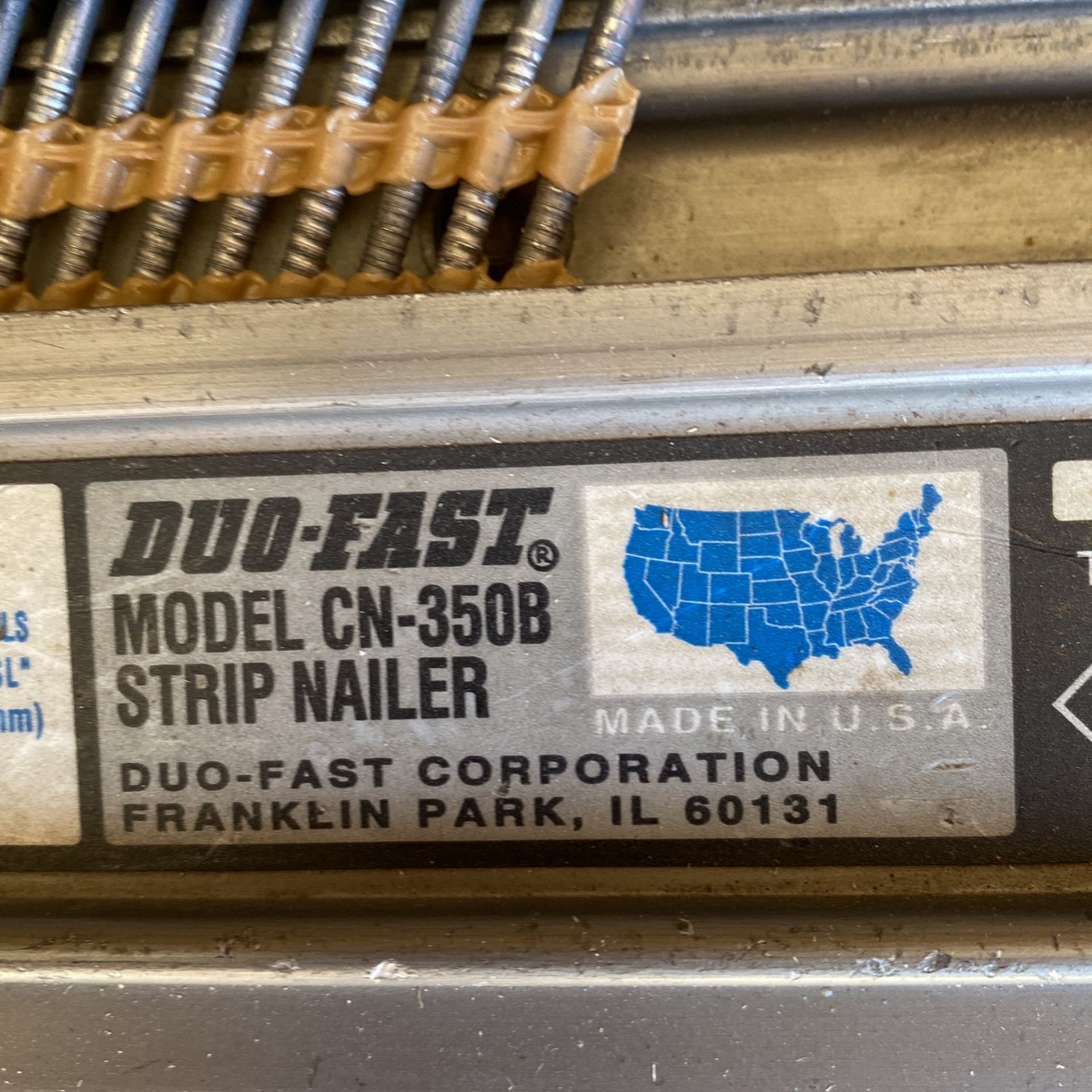 DUO Fast Nail Gun & Nails