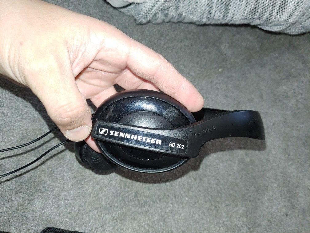 Sennheiser Hd202 Headphone