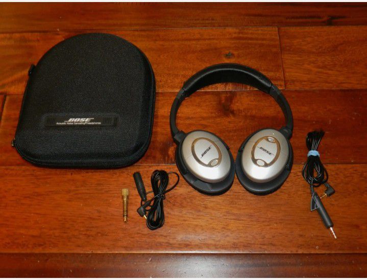 2 Bose Quiet Comfort 2 QC-2 Noise Canceling Headphones (NEW EARPADS) Tested Both Headsets Work Great! 