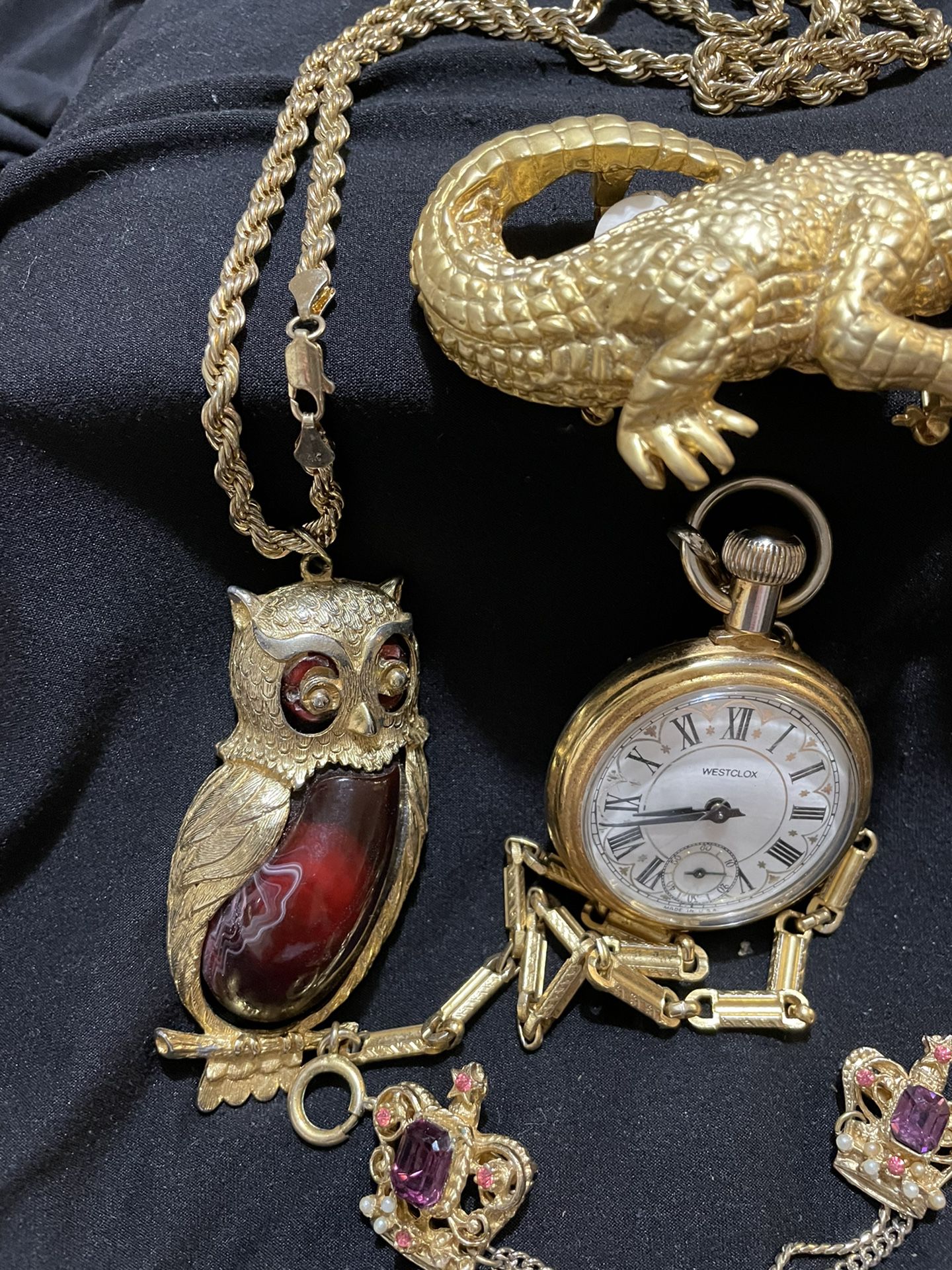 ALLIGATOR JEWELRY GROUP WITH OWL AND POCKET WATCH 