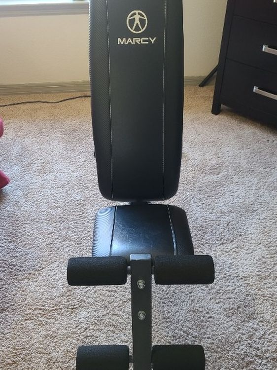 March Fully Adjustable Weight Bench