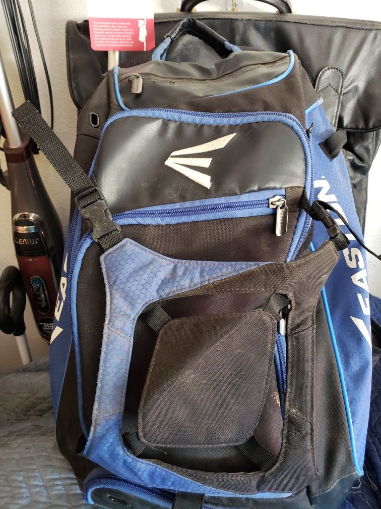 Youth baseball backpack