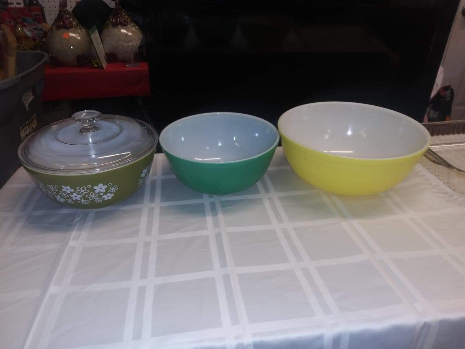 Pyrex mixing bowls