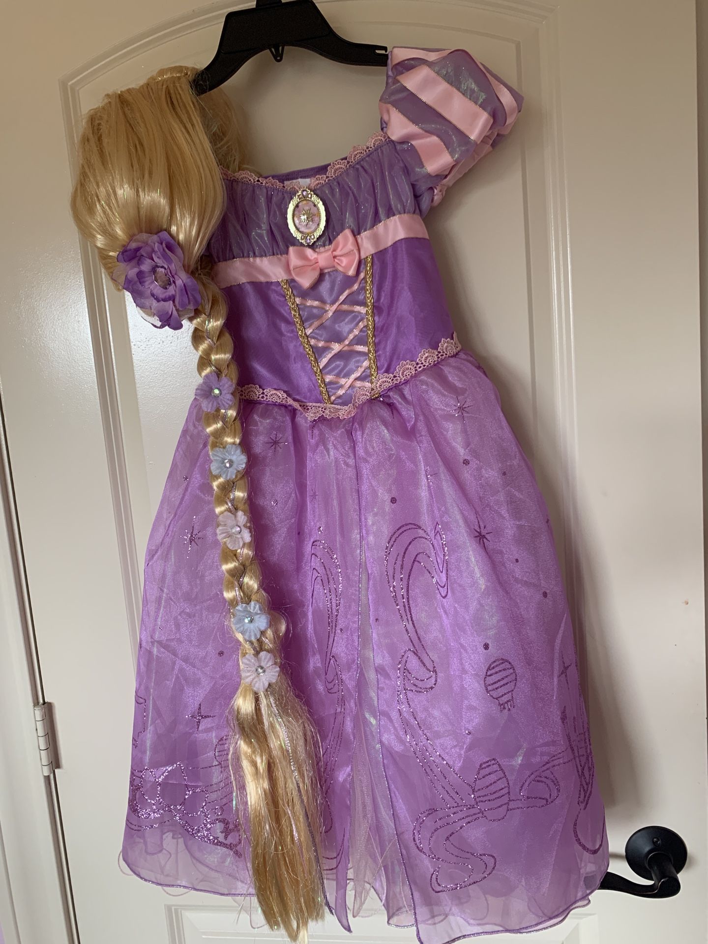 Rapunzel costume size 7/8
